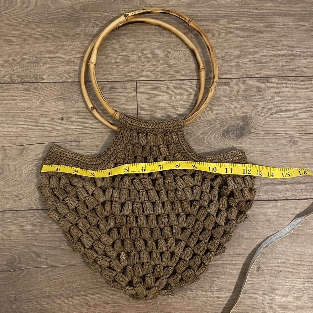 Izia Bag Tea Made in Mada Handcrafted Resort Brown Woven Purse - Picture 6 of 8